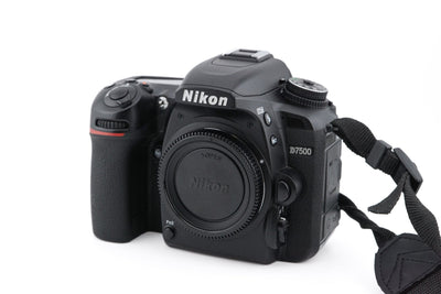 Nikon D7500 (Boîtier)