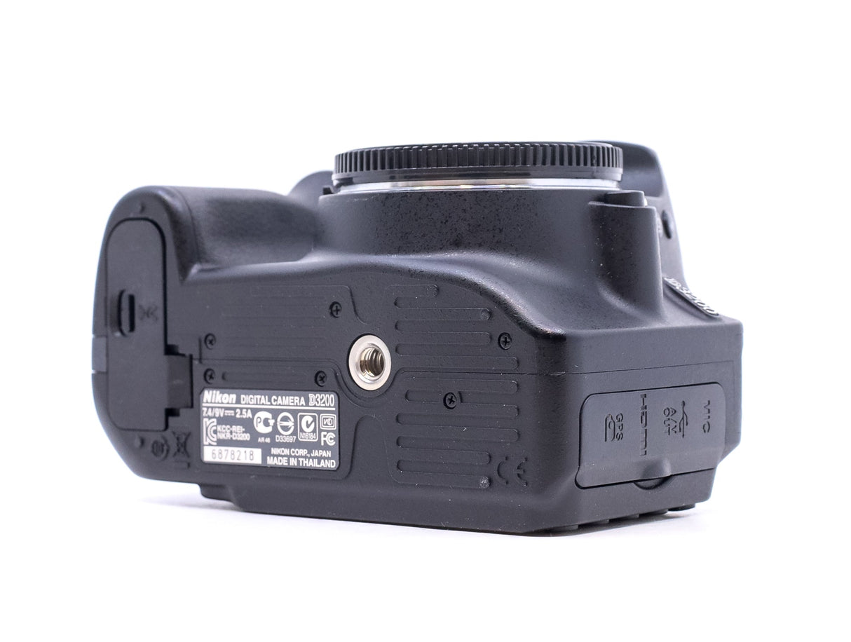 Nikon D3200 - segunda mano - excelente estado - detalle 2 de 4 - SKU 3794229 - Camera Market