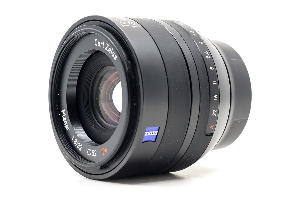 ZEISS Touit 32mm f/1.8 - Fujifilm X Fit