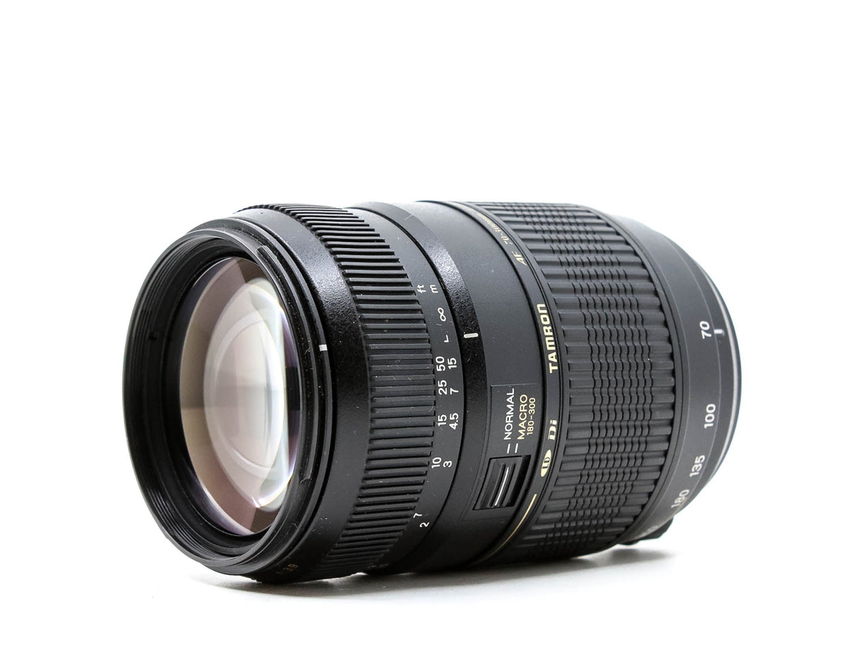 Tamron AF 70-300mm f/4-5.6 Di LD Macro - Nikon Fit - segunda mano - excelente estado - detalle 2 de 3 - SKU 3784527 - Camera
