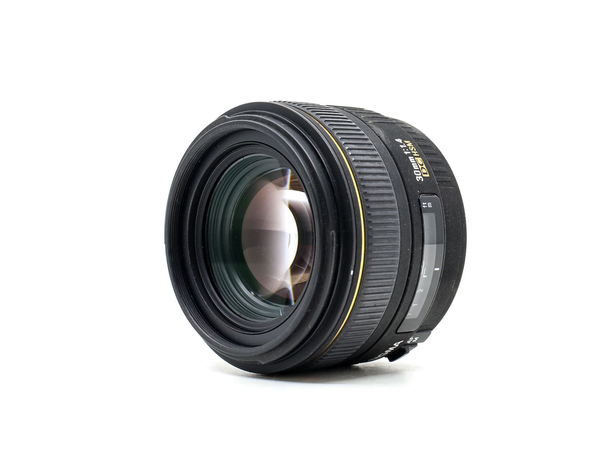 Sigma 18-50mm f/2.8 EX DC - Sigma SA Fit - segunda mano - excelente estado - detalle 2 de 3 - SKU 3782131 - Camera Market