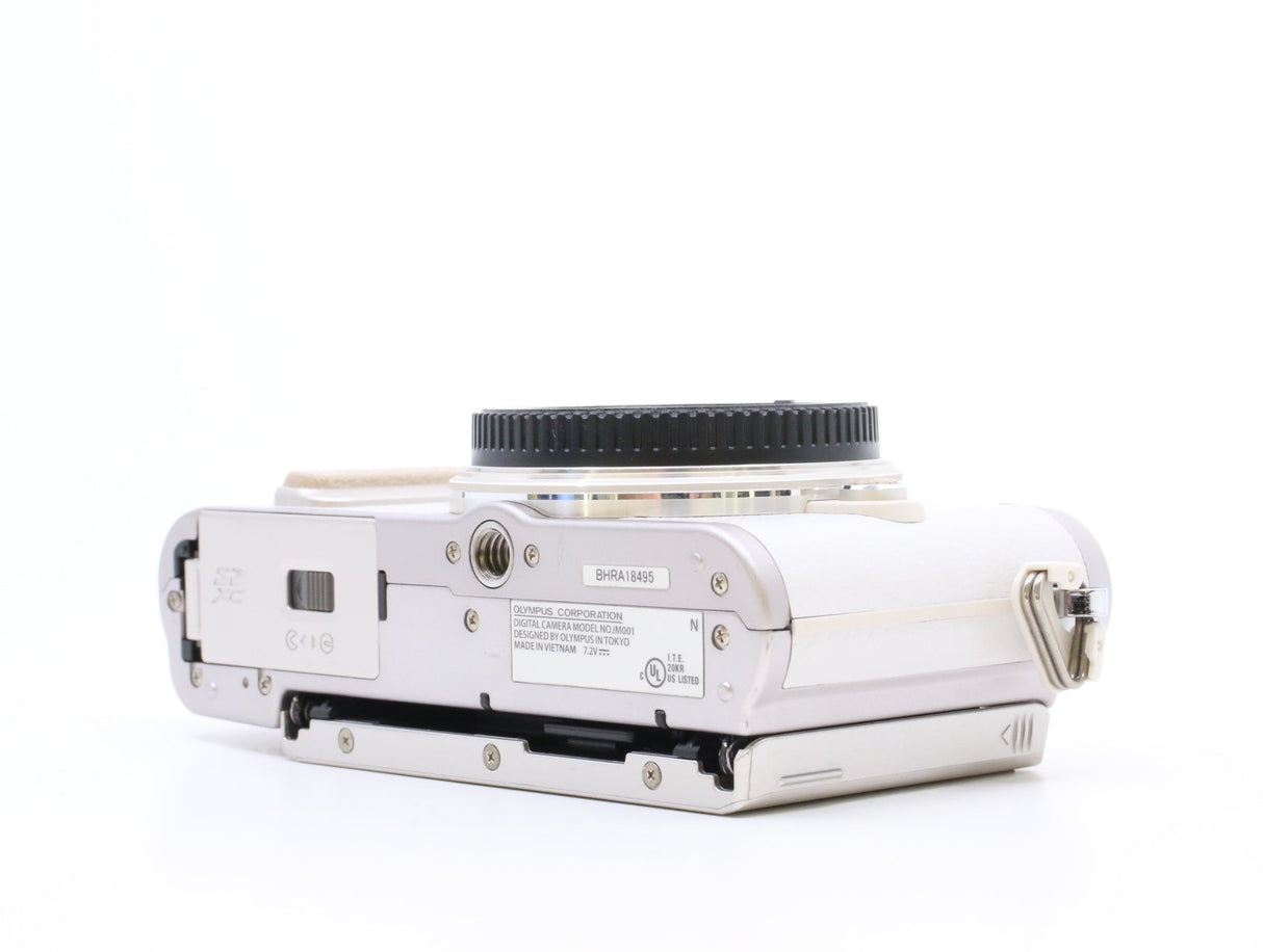 Olympus PEN E-PL8 - segunda mano - excelente estado - detalle 2 de 4 - SKU 3796715 - Camera Market