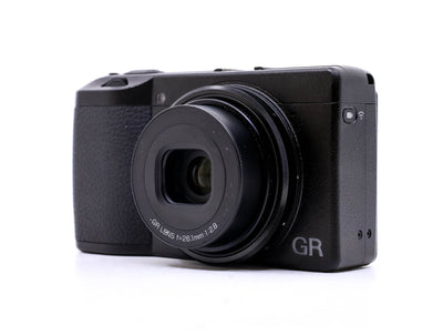 **Ricoh GR IIIx**