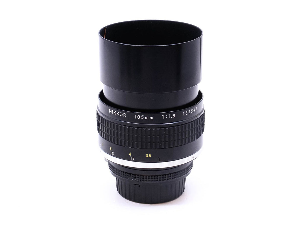 Nikon Ai-S 105mm f/1.8 · image principale