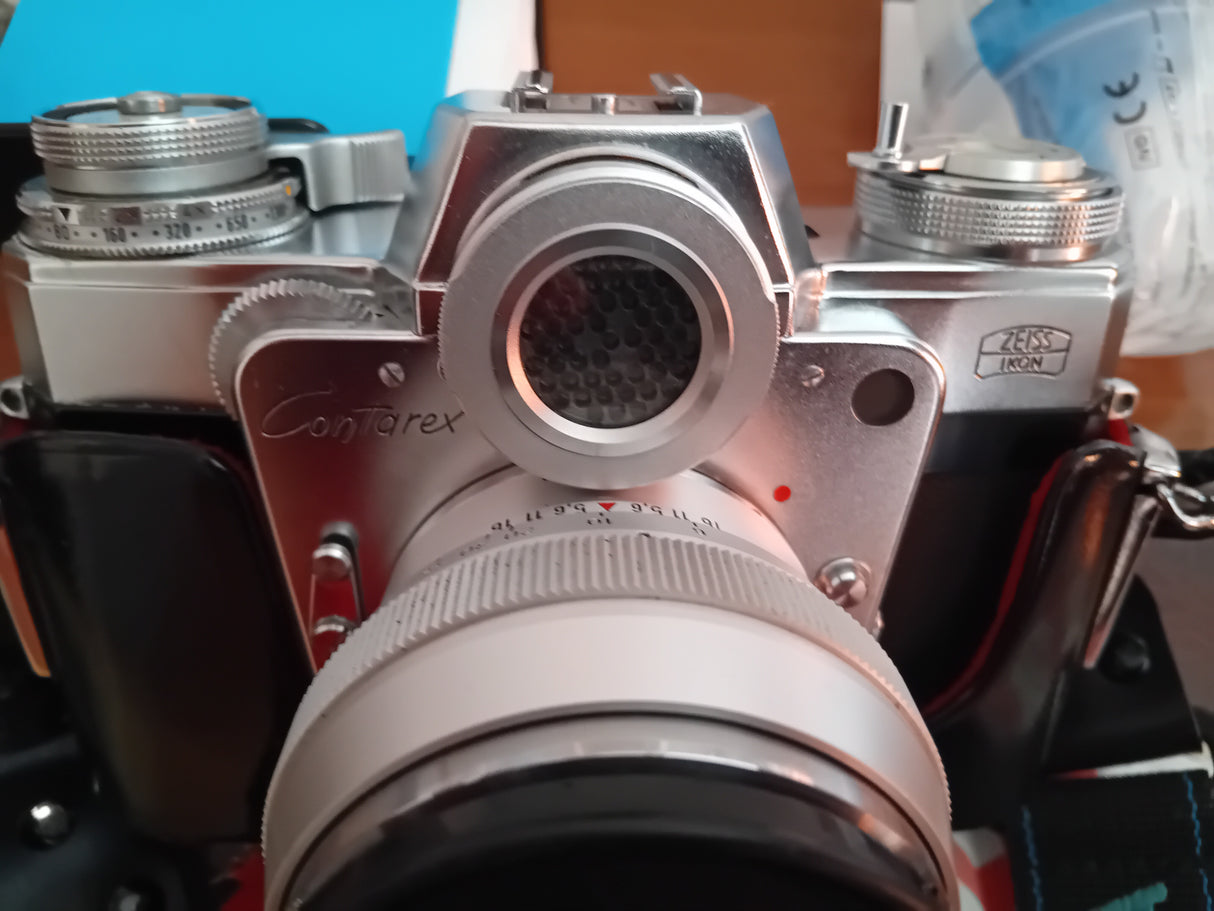 Zeiss IkonContarex Bullseye planar 55/1.436ede4dd-204a-4335-a2f8-bc2e6161010c
