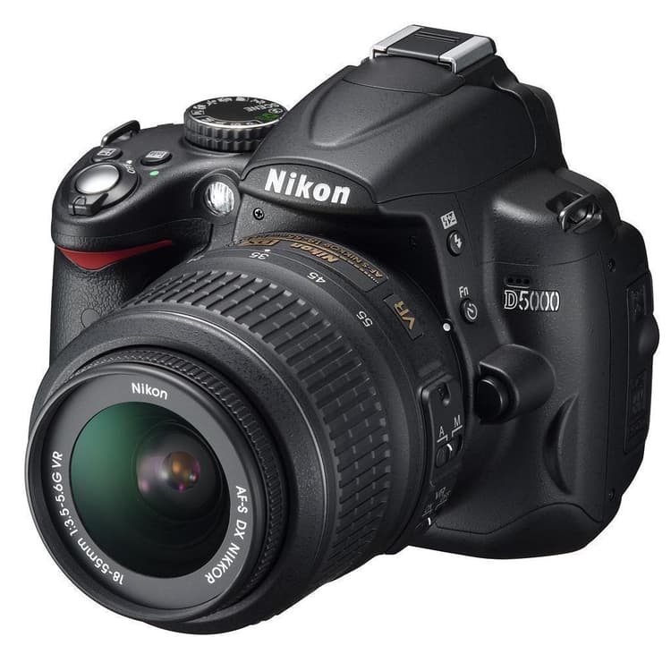 SLR D5000 - Black + Nikon AF-S DX Nikkor 18-55mm f/3.5-5.6G VR f/3.5-5.6G · imagen principal