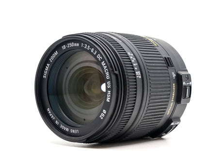 Sigma 18-250mm f/3.5-6.3 DC Macro OS HSM - Monture Canon EF-S