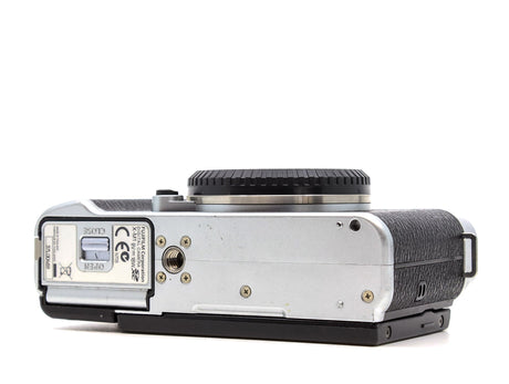 Fujifilm X-M1 - segunda mano - excelente estado - detalle 2 de 4 - SKU 3718373 - Camera Market