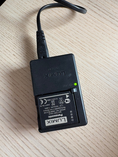 PanasonicDMC LX-1003c52a139-e55c-45e7-b01c-6a20f84f2581