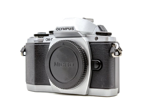 Olympus OM-D E-M10 - segunda mano - excelente estado - foto principal - SKU 3712484 - Camera Market
