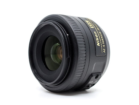 Nikon AF-S DX Nikkor 35mm f/1.8G - segunda mano - excelente estado - detalle 2 de 3 - SKU 3784533 - Camera Market