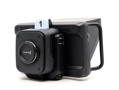 Blackmagic Design Studio Camera 4K Plus - Monture Micro Four Thirds