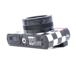 Leica D-LUX 7 Vans x Ray Barbee Edition