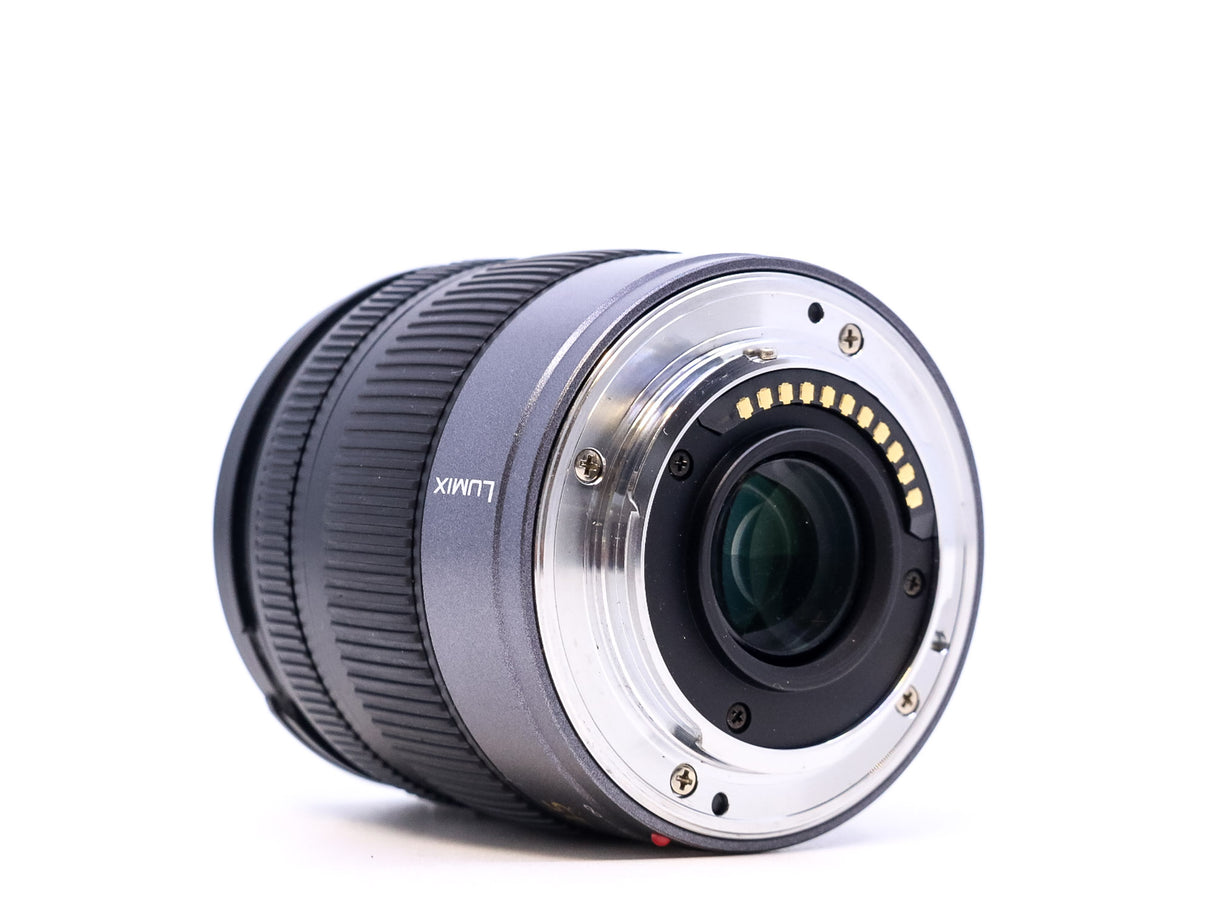 Panasonic Lumix G Vario 14-45mm f/3.5-5.6 ASPH Mega O.I.S.