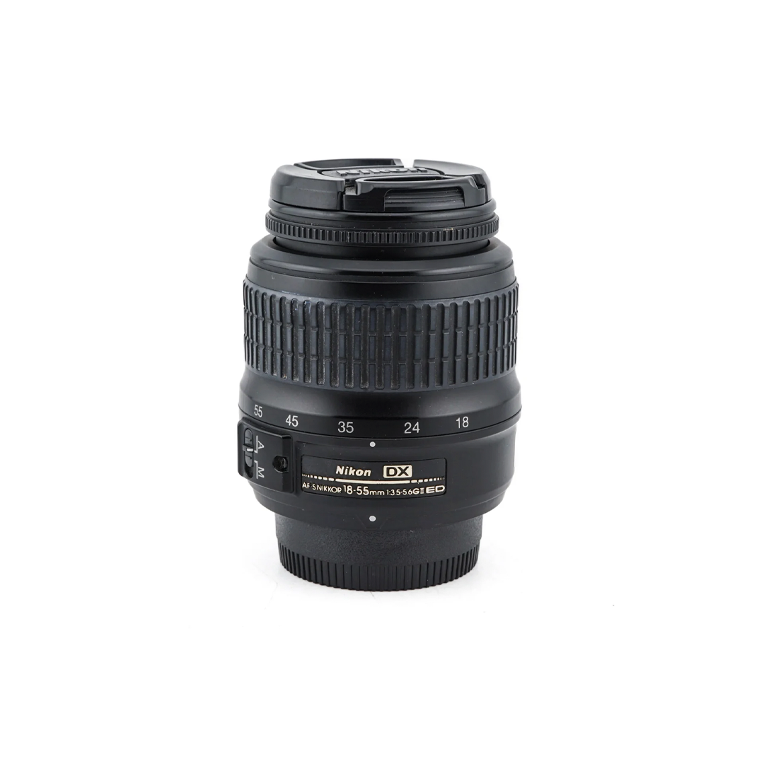 Nikon 18-55mm f3.5-5.6 AF-S Nikkor G ED II · imagen principal
