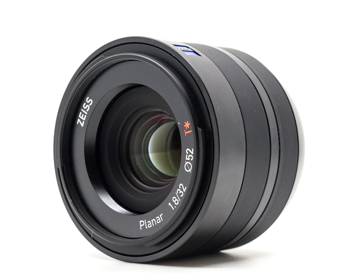 ZEISS Touit 32mm f/1.8 - Fujifilm X Fit