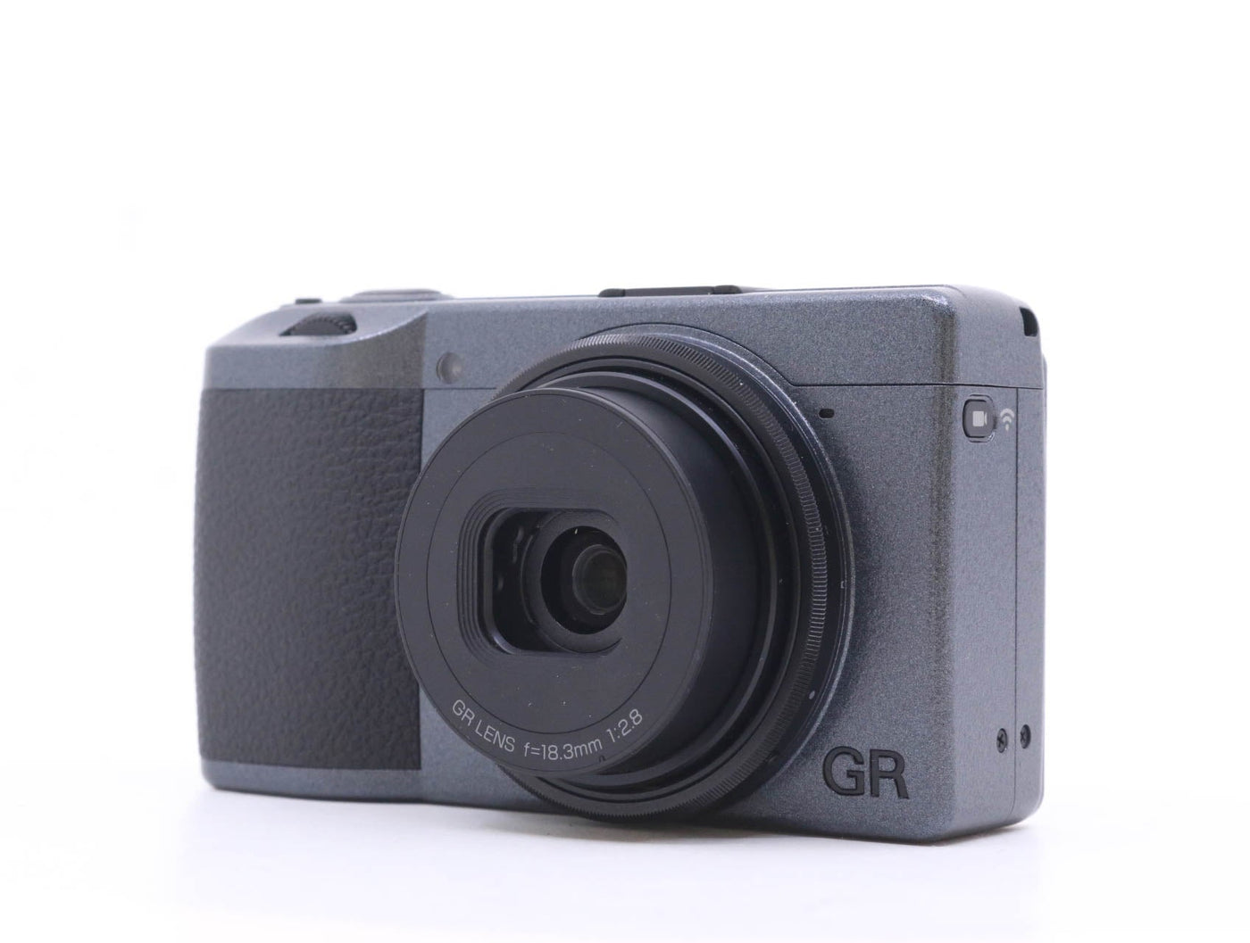 Ricoh GR III · imagen principal