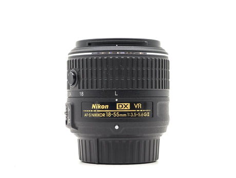 Nikon AF-S DX Nikkor 18-55mm f/3.5-5.6G VR II - segunda mano - excelente estado - foto principal - SKU 3770661 - Camera Marke