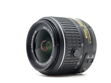 Nikon AF-S DX Nikkor 18-55mm f/3.5-5.6G VR II - segunda mano - excelente estado - detalle 2 de 3 - SKU 3770661 - Camera Marke