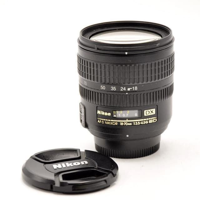 Nikon 18-70mm f/3.5-4.5 lenses · imagen principal