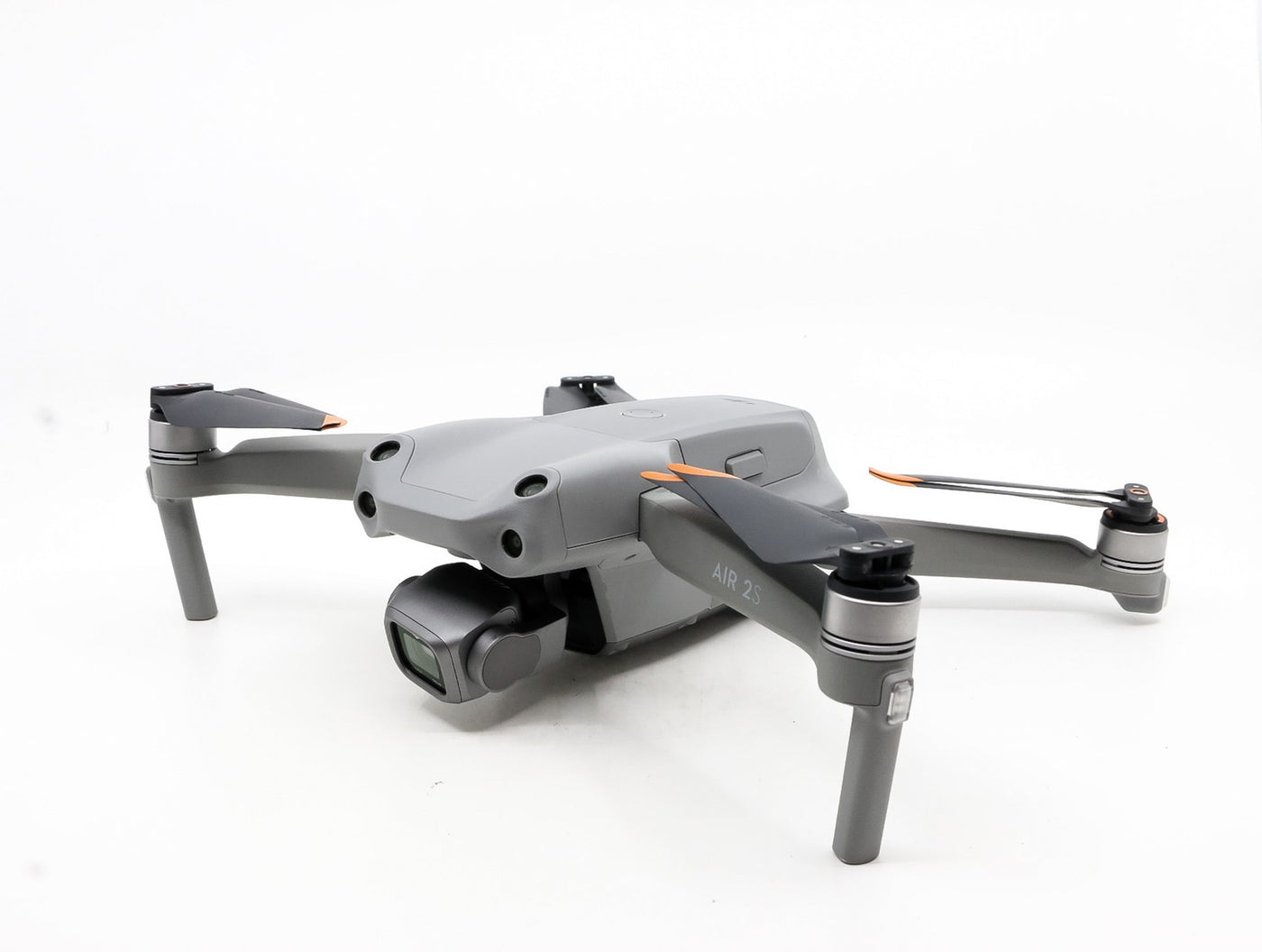 DJI Air 2S with RC-N1 Controller · image principale
