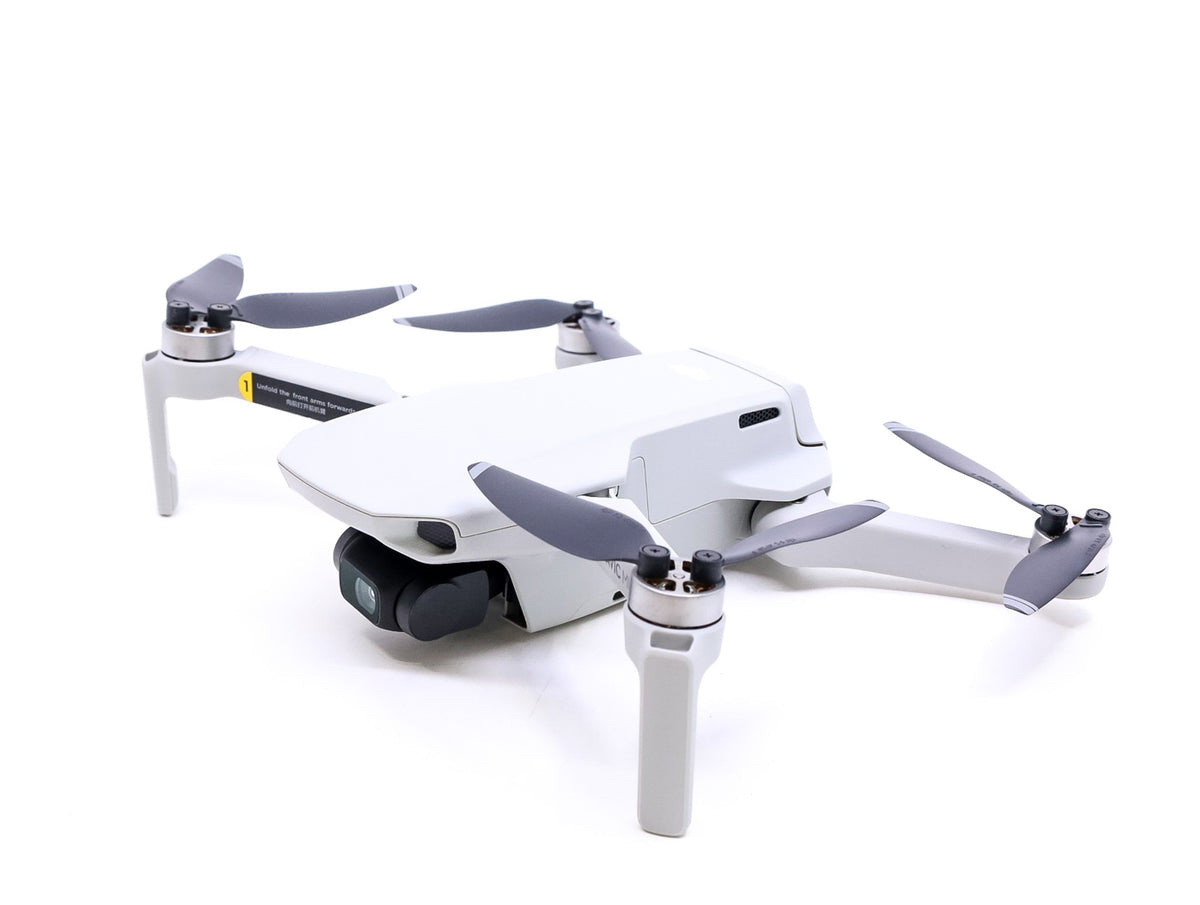 DJI Mavic Mini Fly More Combo with Mavic Mini Controller · image principale