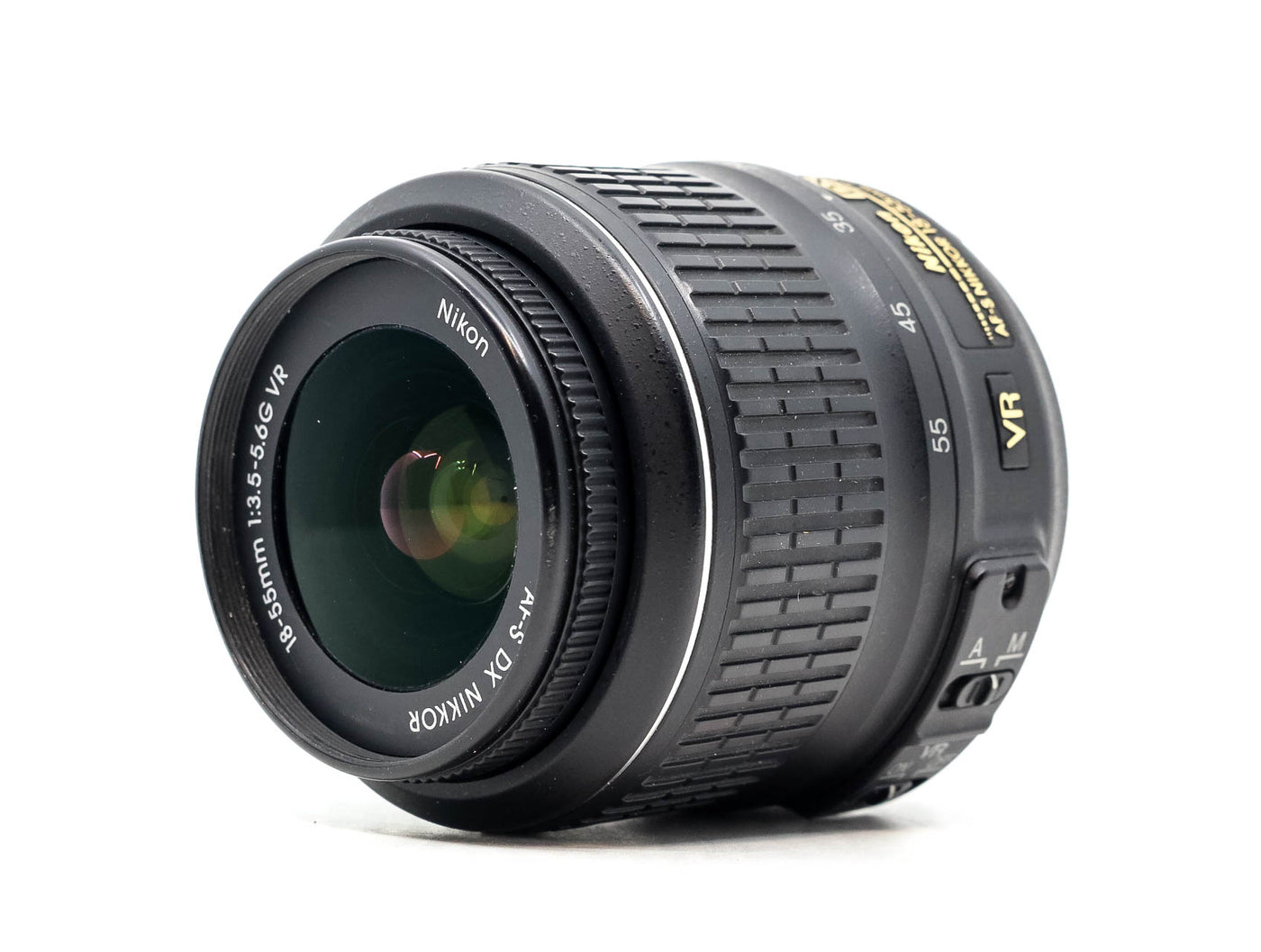 Nikon AF-S DX Nikkor 18-55mm f/3.5-5.6G VR · image principale