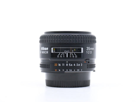 Nikon AF Nikkor 35mm f/2D - segunda mano - excelente estado - detalle 2 de 4 - SKU 3714754 - Camera Market