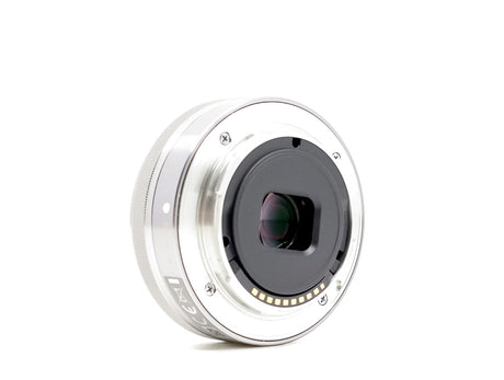 Sony E 16mm f/2.8 - segunda mano - excelente estado - detalle 4 de 4 - SKU 3651886 - Camera Market
