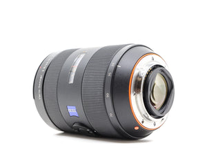 Sony Carl Zeiss Vario-Sonnar T* 24-70mm f/2.8 SSM II - Sony A Fit - segunda mano - excelente estado - detalle 4 de 5 - SKU 36