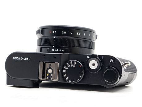 Leica D-Lux 8