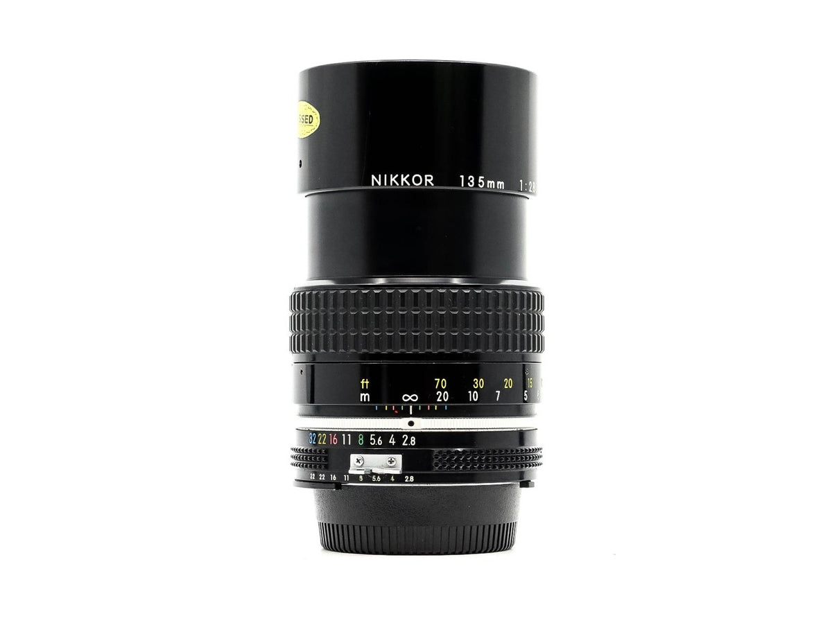 Nikon Ai Nikkor 135mm f/2.8 · image principale