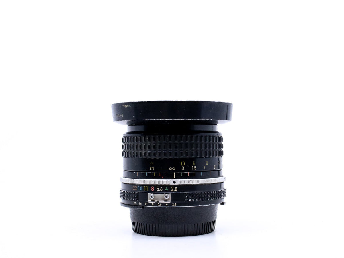 Nikon Ai-S Nikkor 24mm f/2.8 · image principale