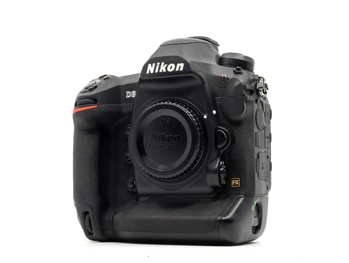 Nikon D6 · image principale