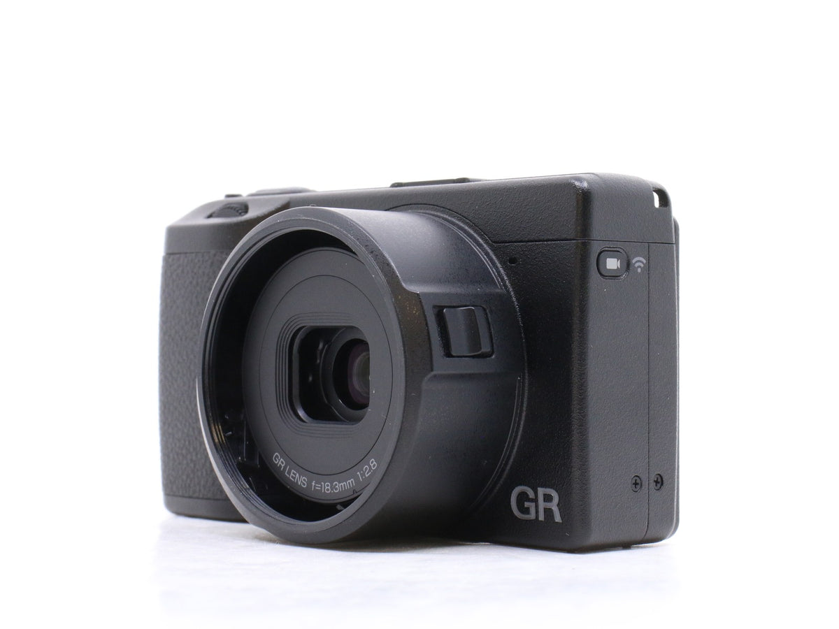 Ricoh GR III HDF · image principale