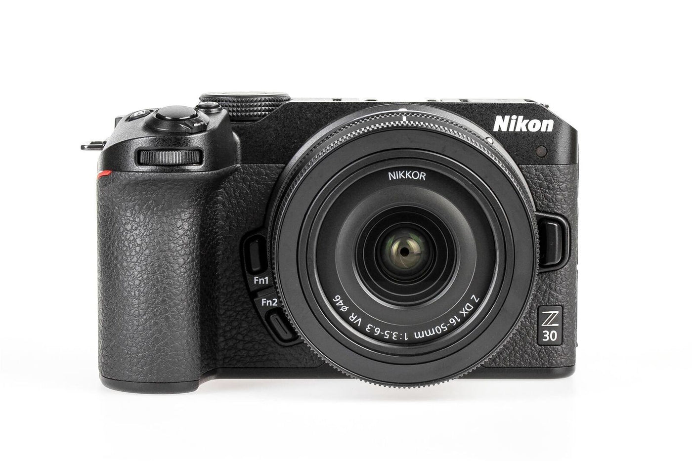Nikon Z30 avec NIKKOR Z DX 16-50/3,5-6,3 VR · image principale