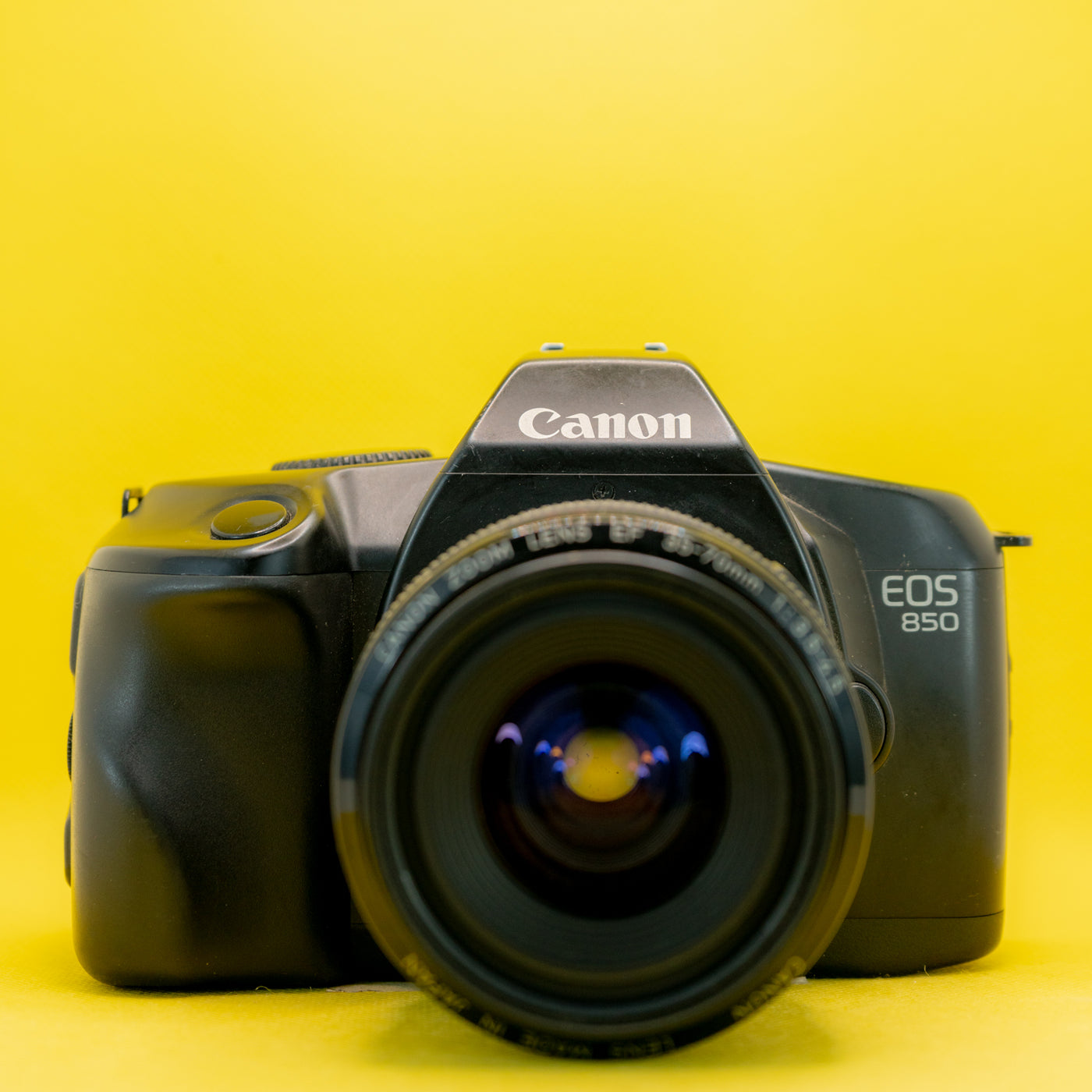 Canon EOS 850 + 35-70 F3.5 - 5.6 - Appareil Photo Reflex Argentique 35mm SLR Vintage · image principale