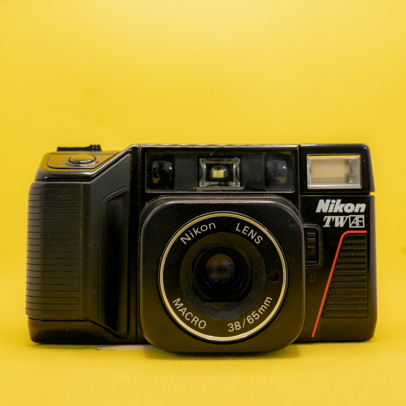 Nikon L-35TW - 35mm Compact Zoom Film Camera · imagen principal