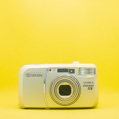 Yashica Zoomate 115 (Version Premium Kyocera)