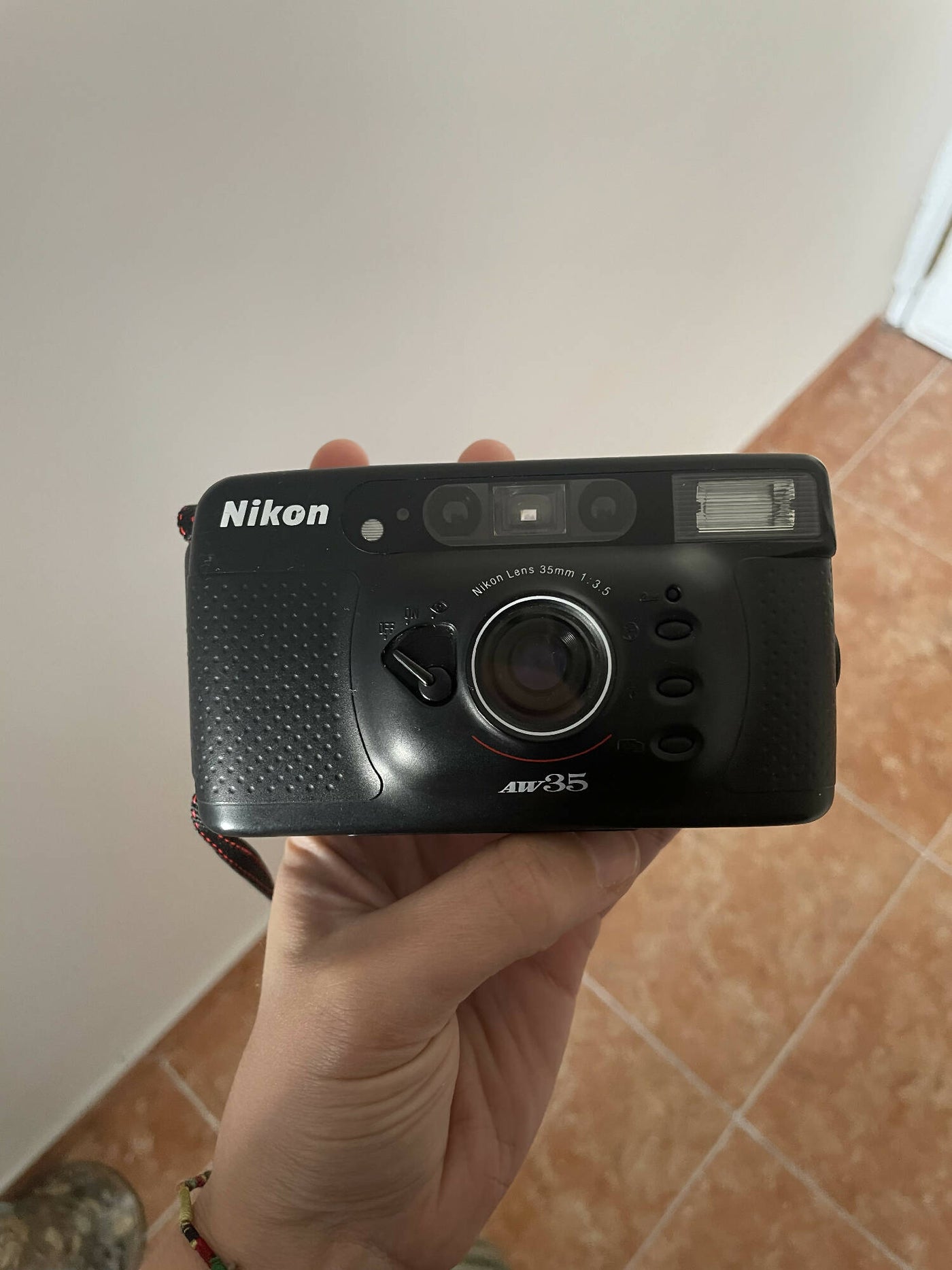 Nikon AW35 · image principale
